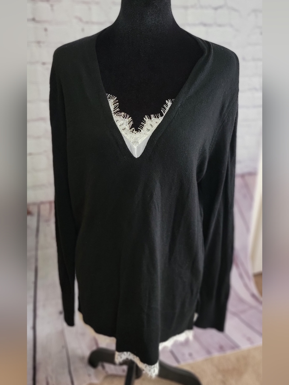 LOFT Black V-Neck Long Sleeve Top with White Lace Trim Large